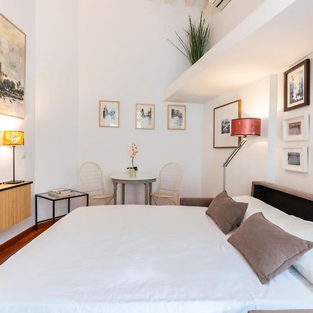 Apartamentos Rg Goyeneta Sevilla Bagian luar foto