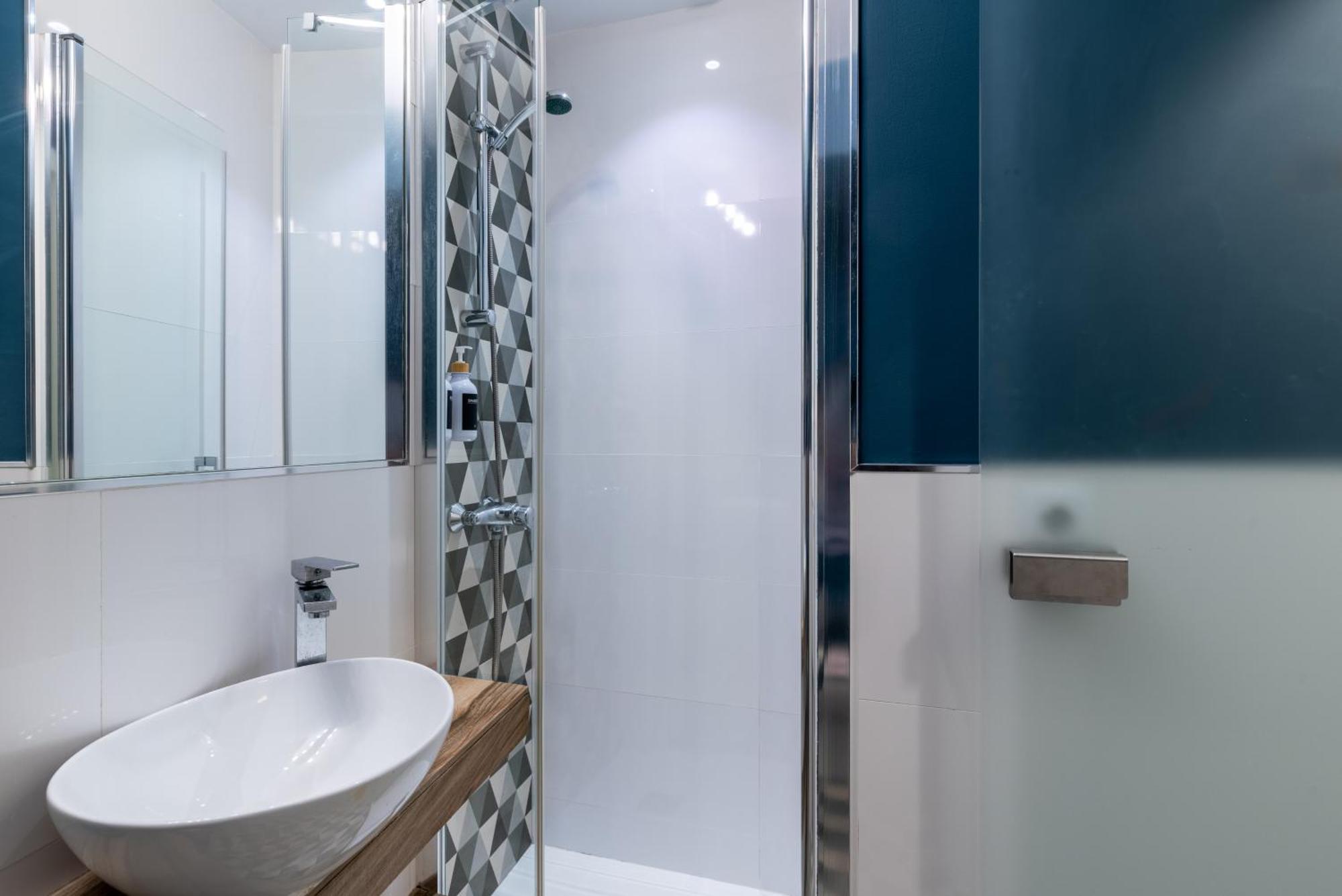 Apartamentos Rg Goyeneta Sevilla Bagian luar foto