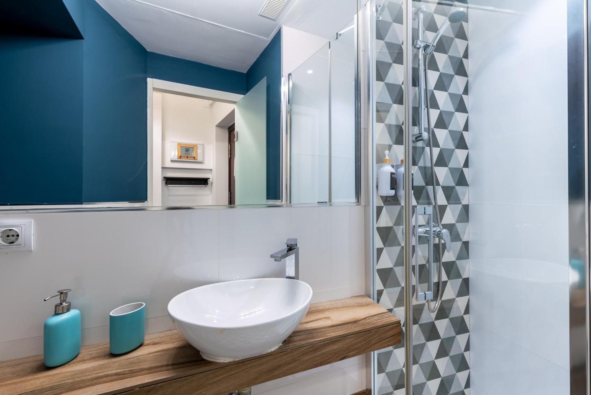 Apartamentos Rg Goyeneta Sevilla Bagian luar foto