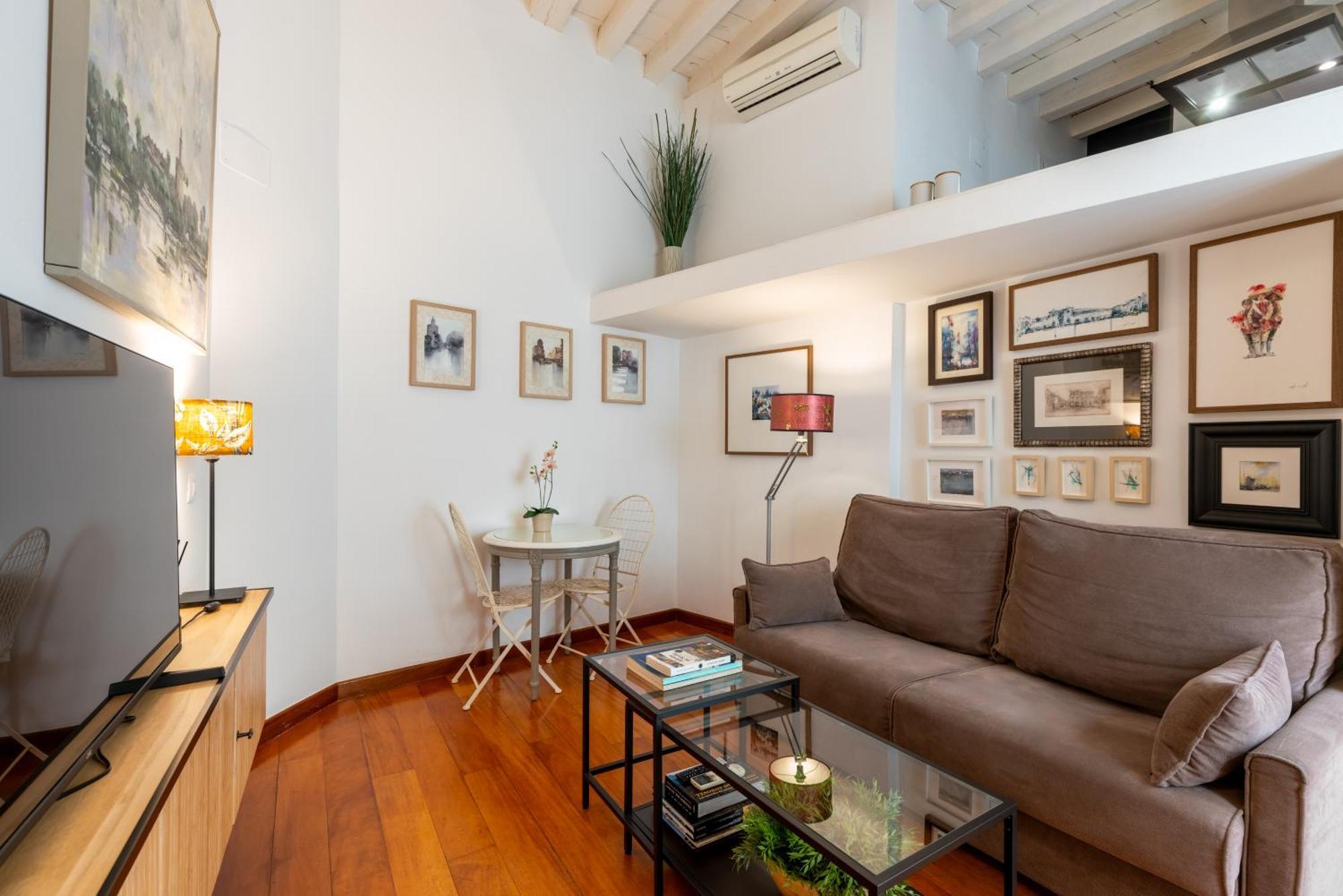 Apartamentos Rg Goyeneta Sevilla Bagian luar foto